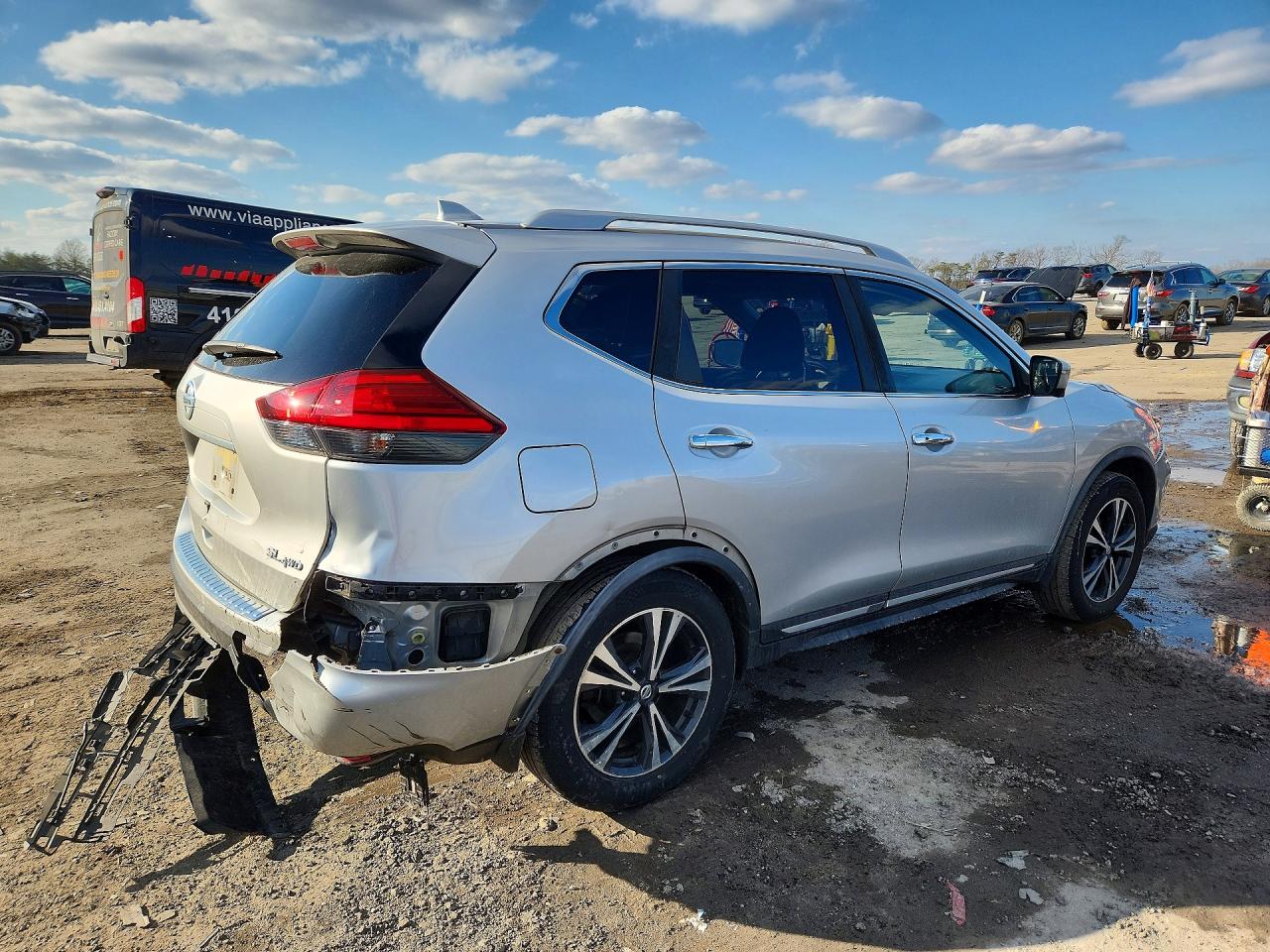 2017 NISSAN ROGUE SL photo 3