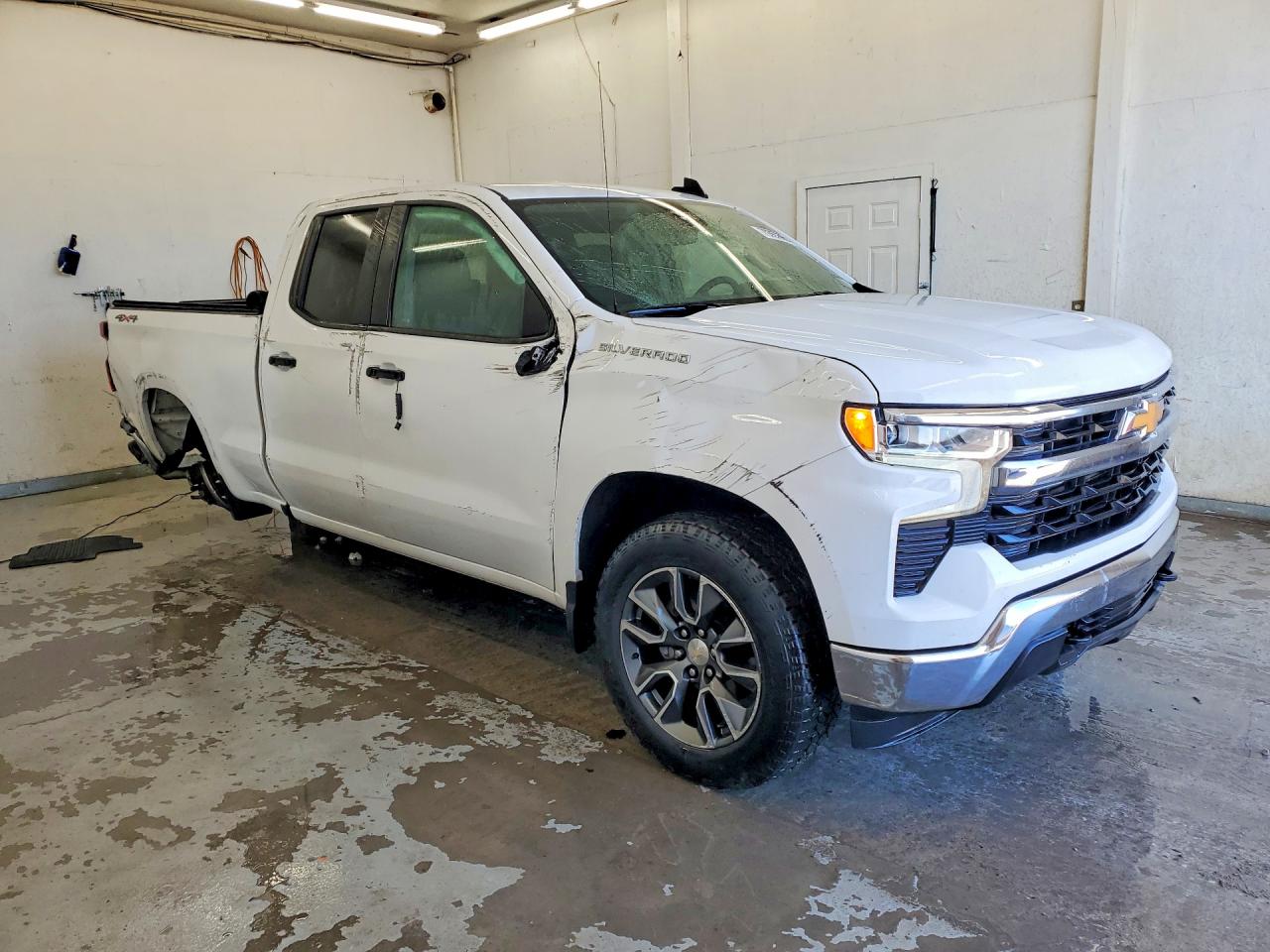 2024 CHEVROLET SILVERADO K1500 LT-L photo 7