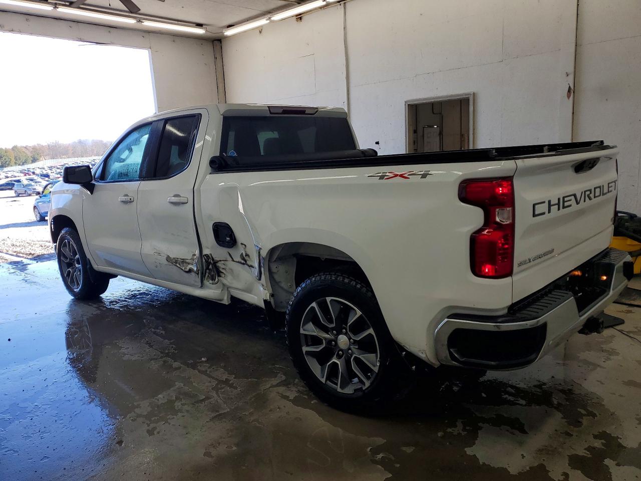 2024 CHEVROLET SILVERADO K1500 LT-L photo 3