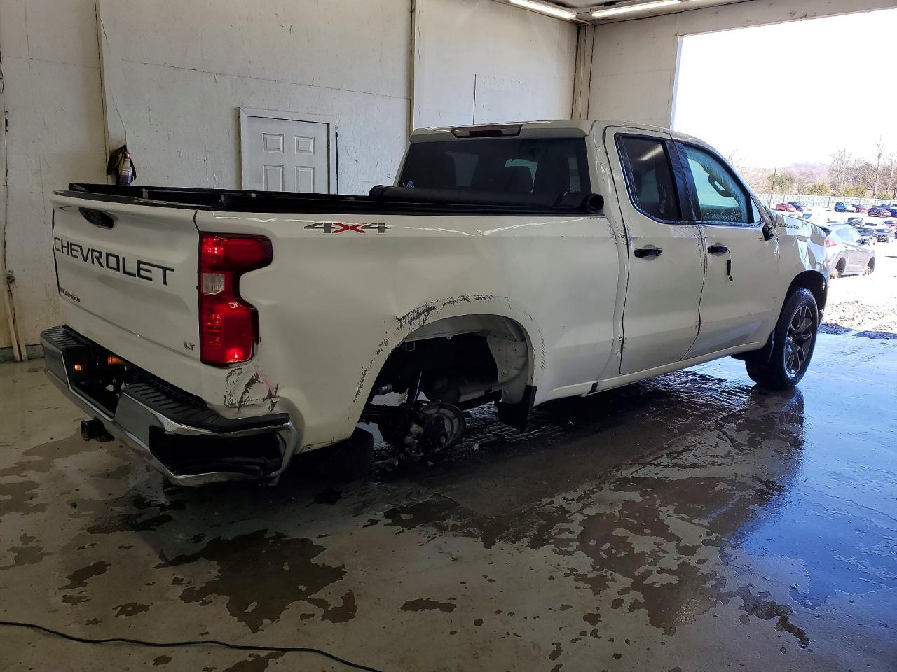 2024 CHEVROLET SILVERADO K1500 LT-L photo 5