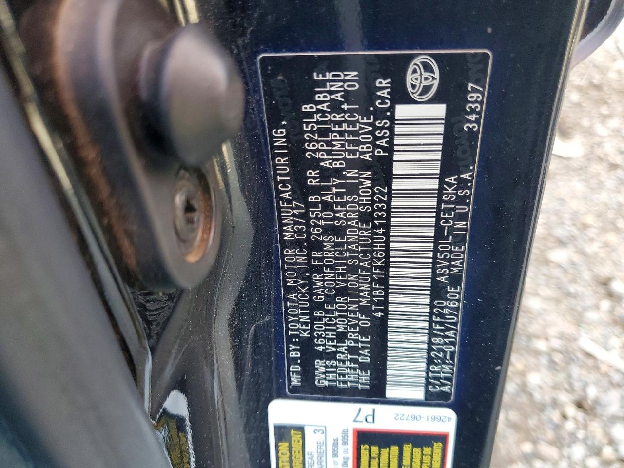 2017 TOYOTA CAMRY SE photo 12