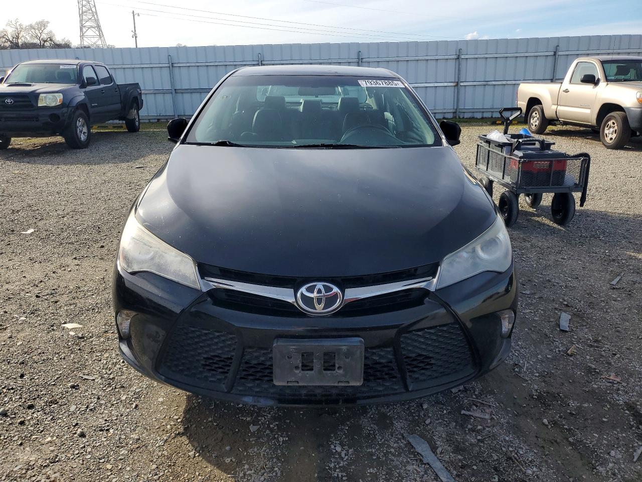 2017 TOYOTA CAMRY SE photo 5