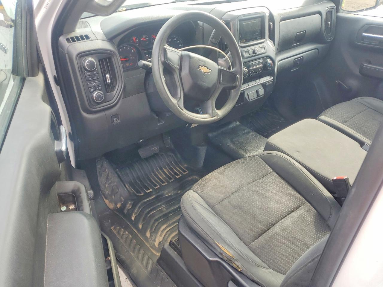 2019 CHEVROLET SILVERADO K1500 photo 8