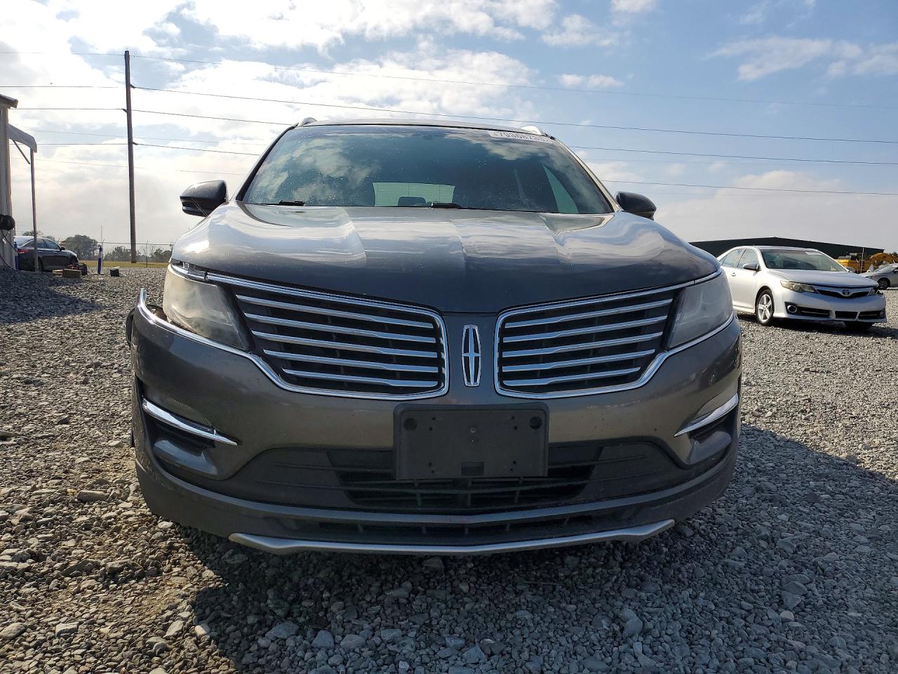2017 LINCOLN MKC RESERVE photo 9