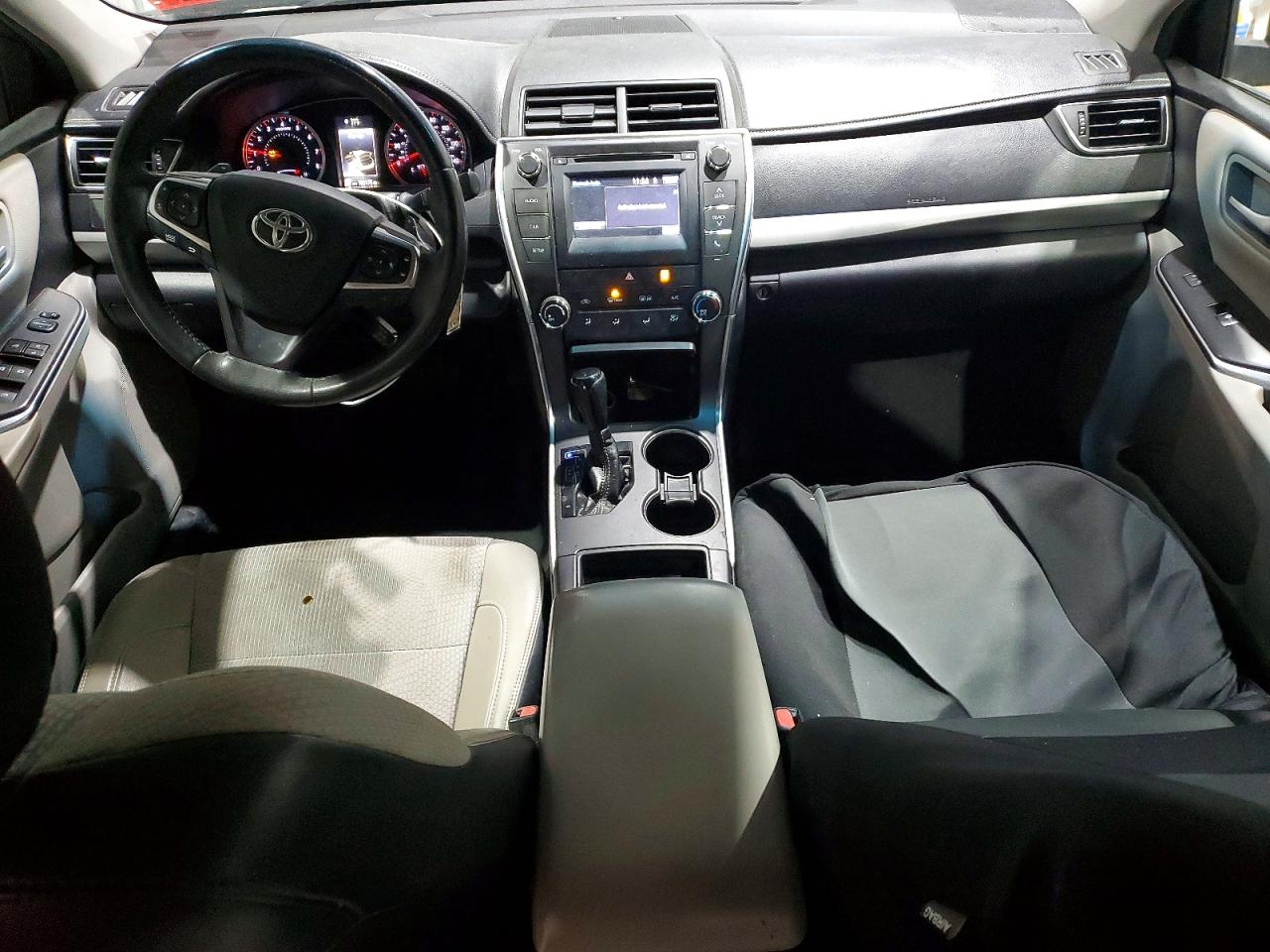2017 TOYOTA CAMRY SE photo 8