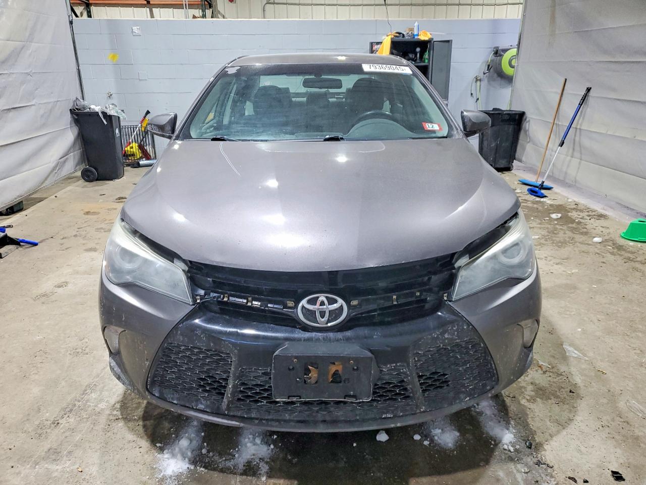 2017 TOYOTA CAMRY SE photo 5
