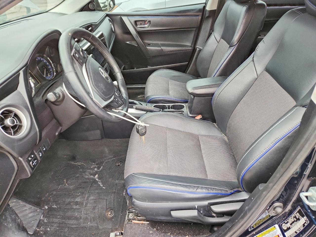 2019 TOYOTA COROLLA L photo 7