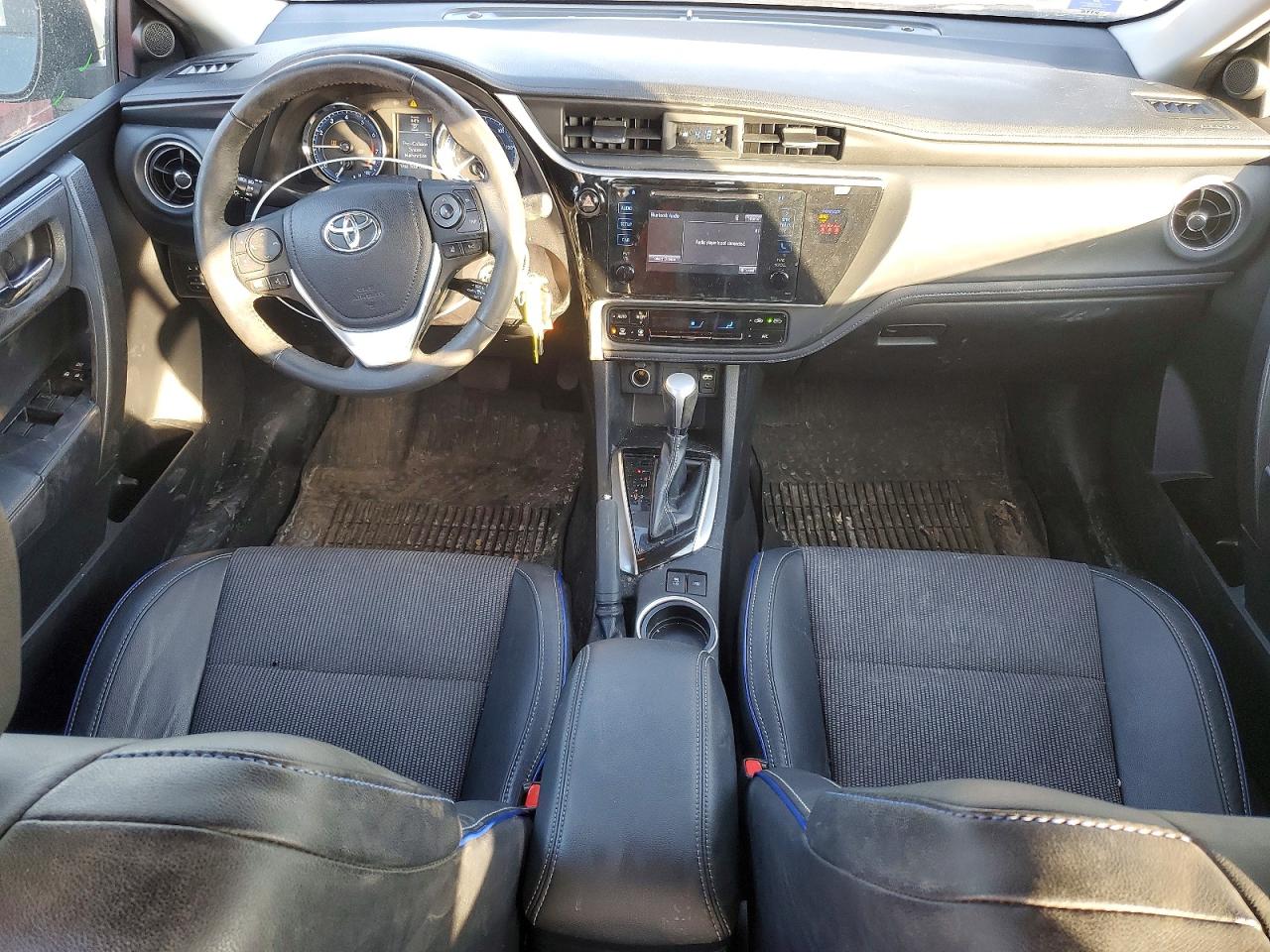 2018 TOYOTA COROLLA SE photo 8