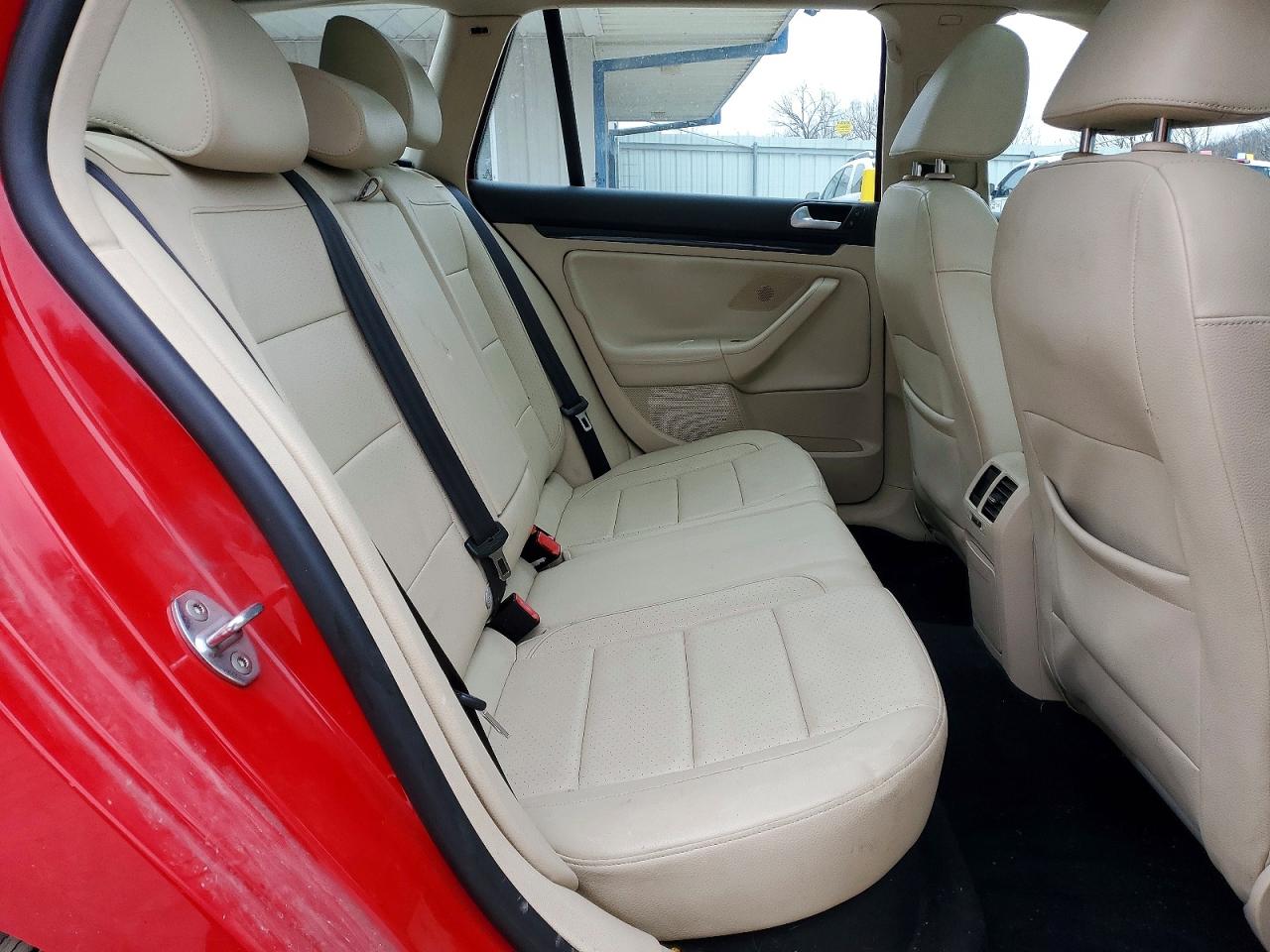 2013 VOLKSWAGEN JETTA TDI photo 19