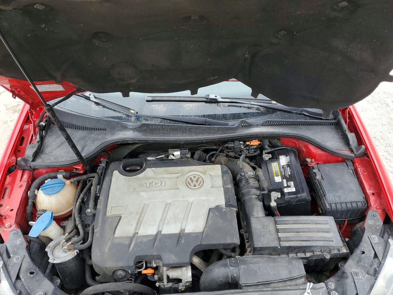 2013 VOLKSWAGEN JETTA TDI photo 21