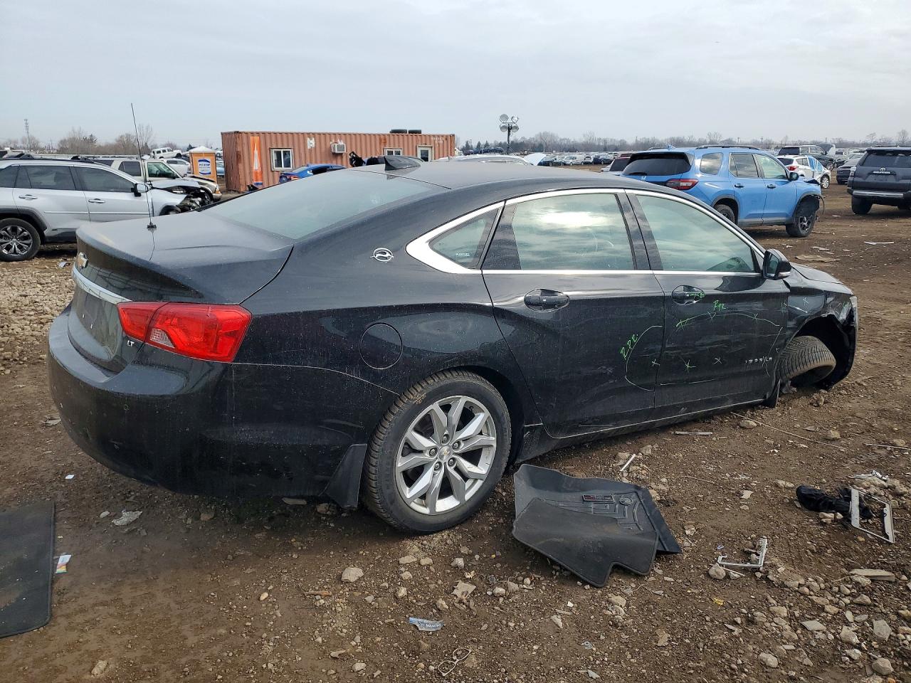 2018 CHEVROLET IMPALA LT photo 3