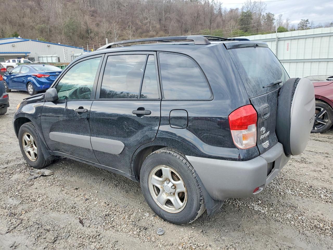 2003 TOYOTA RAV4 BASE photo 2