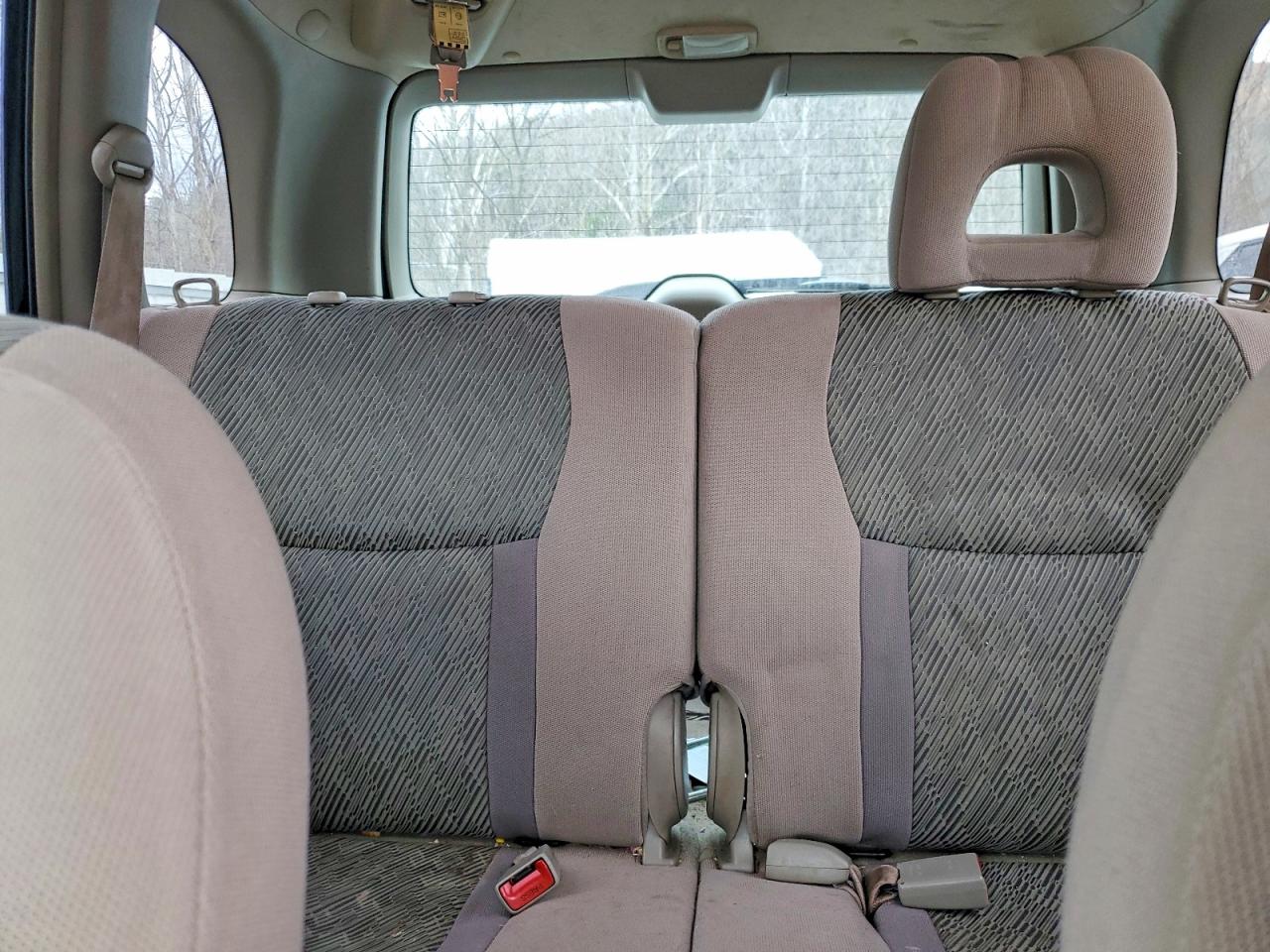 2003 TOYOTA RAV4 BASE photo 10
