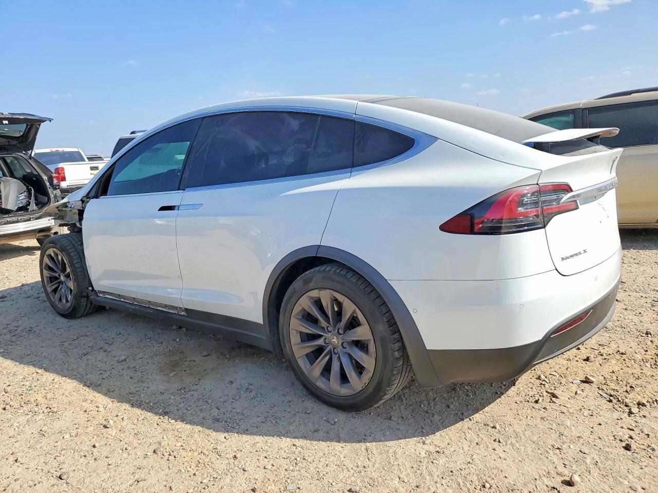 2018 TESLA MODEL X photo 3