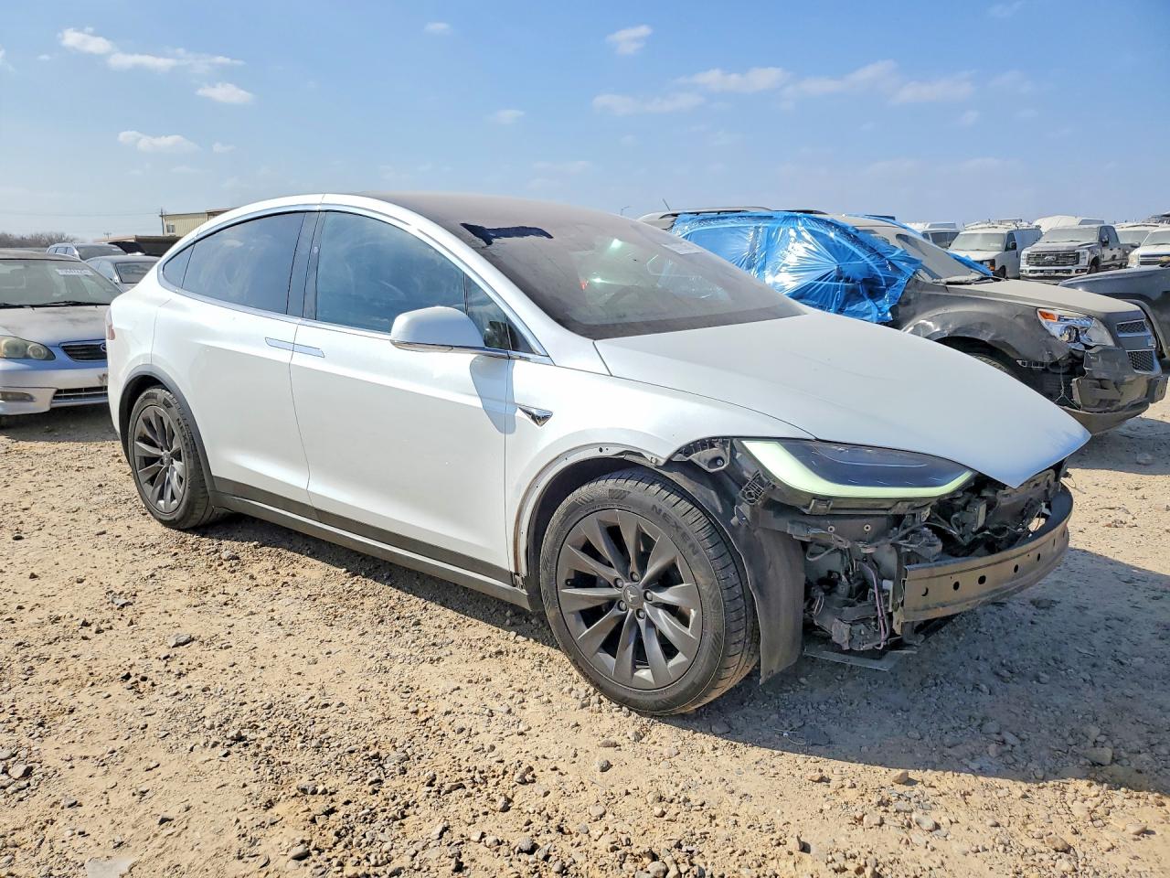 2018 TESLA MODEL X photo 7