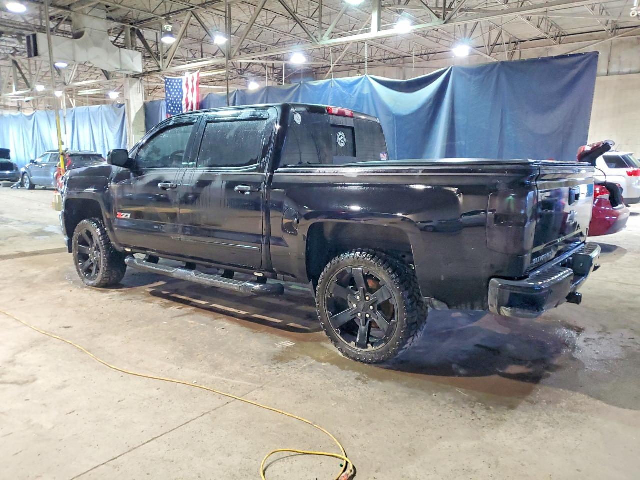 2016 CHEVROLET SILVERADO K1500 LT photo 3