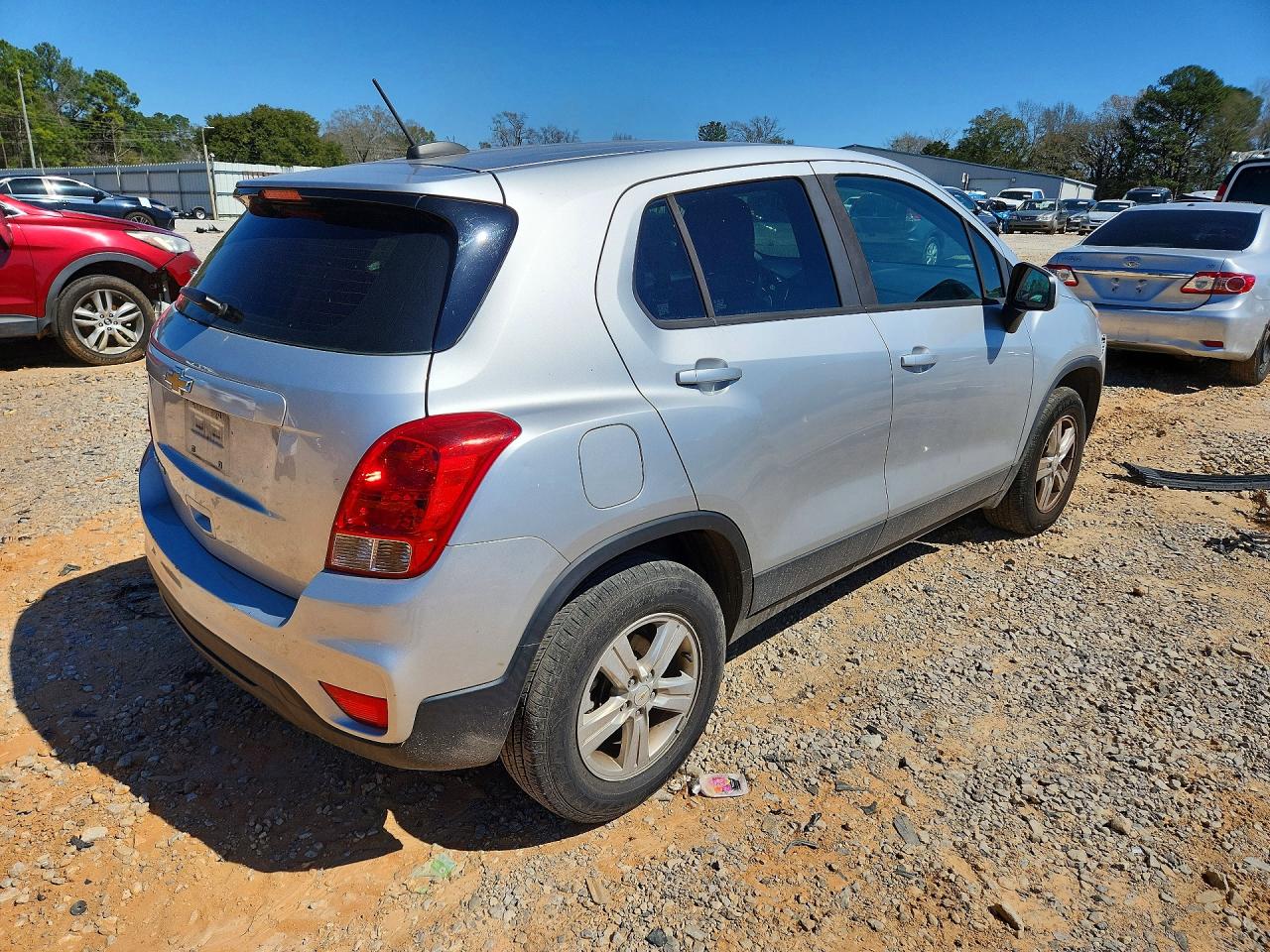 2018 CHEVROLET TRAX LS photo 3