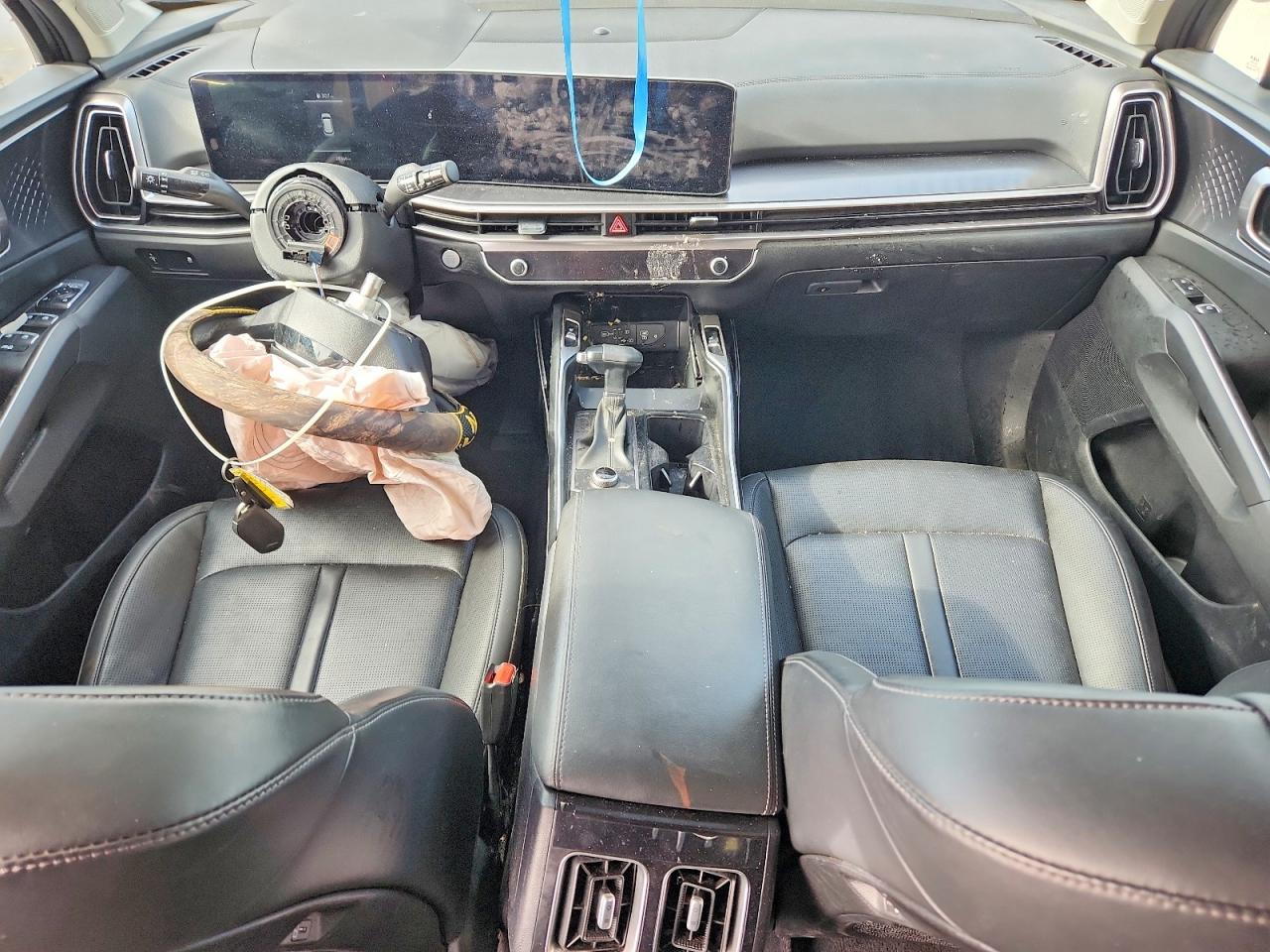 2024 KIA SORENTO S photo 15
