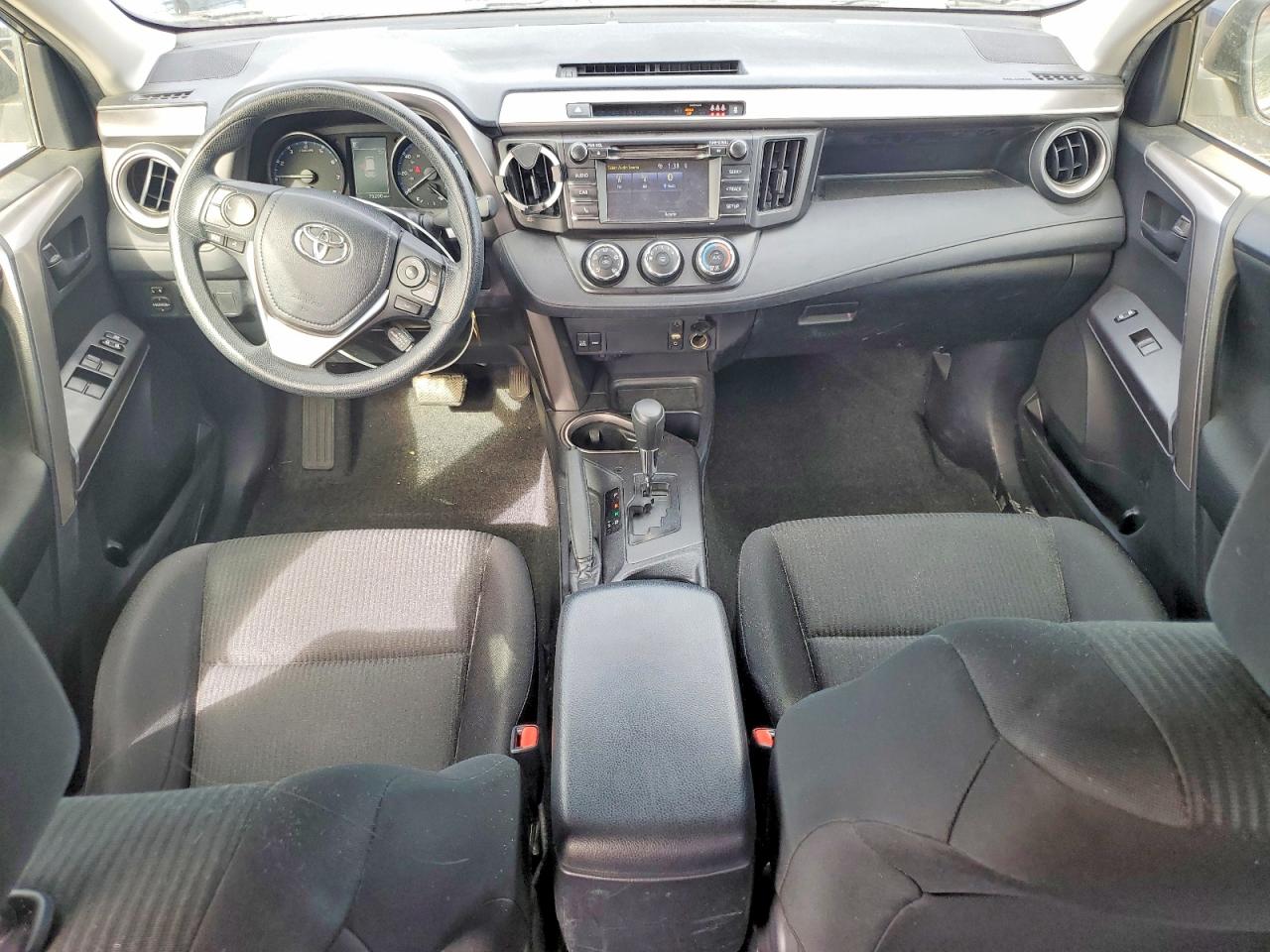 2017 TOYOTA RAV4 LE photo 22