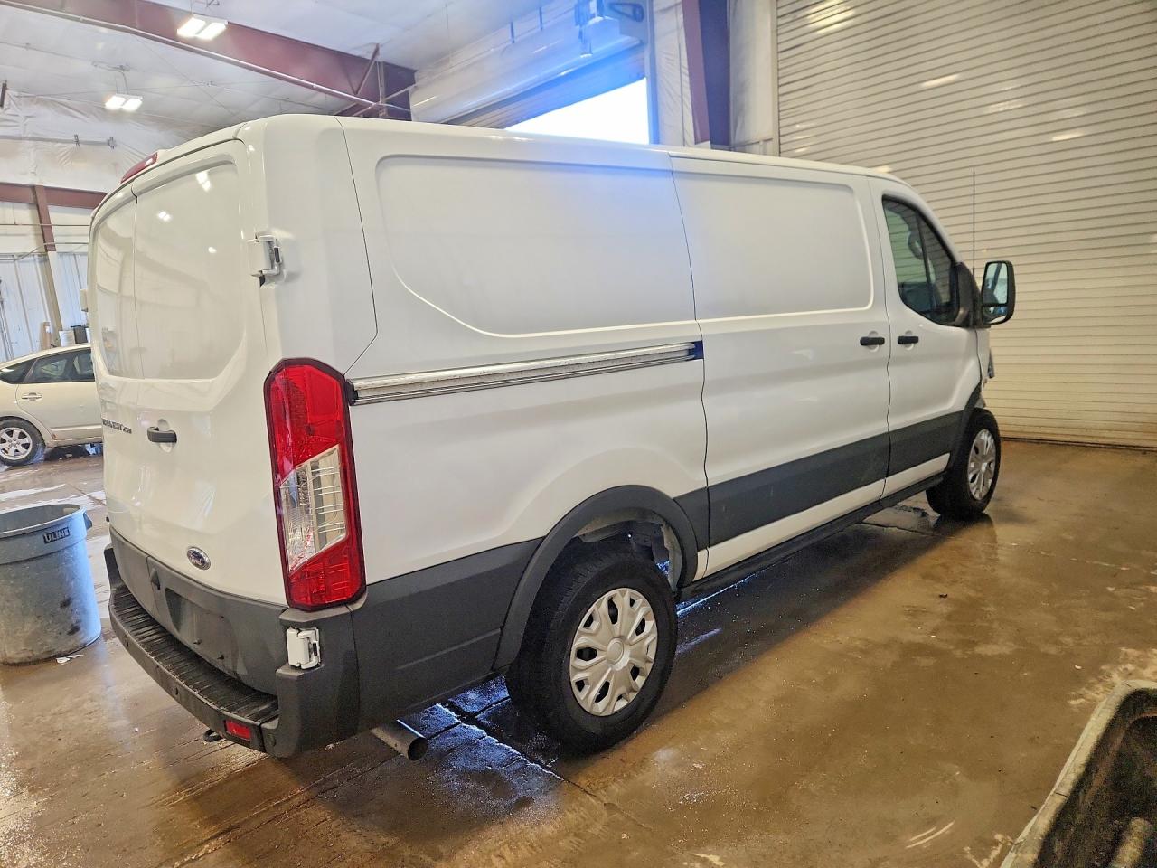2025 FORD TRANSIT 250 UTILITY / SERVICE VAN photo 3