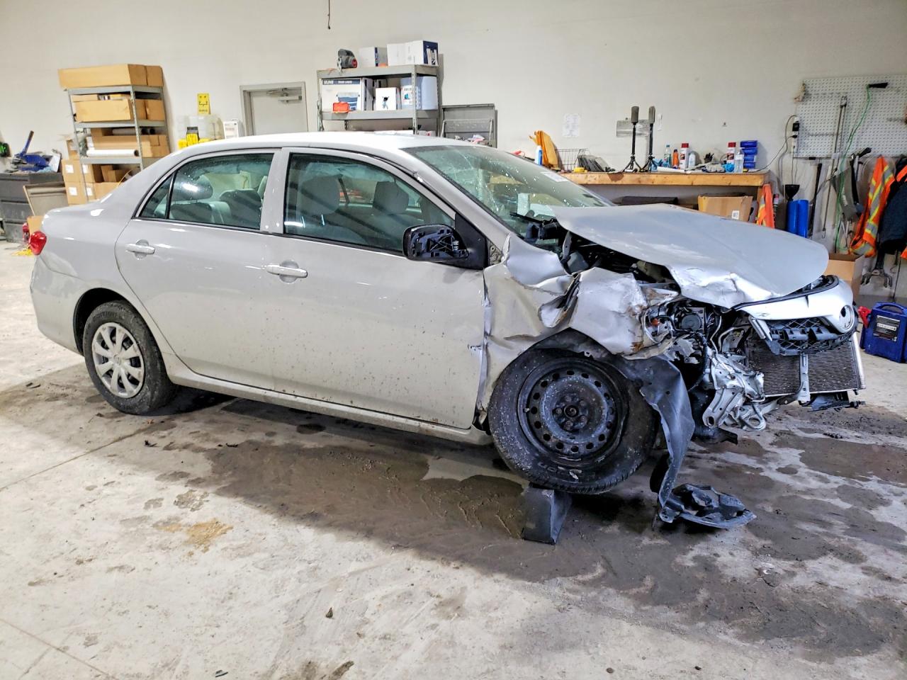2013 TOYOTA COROLLA L photo 10