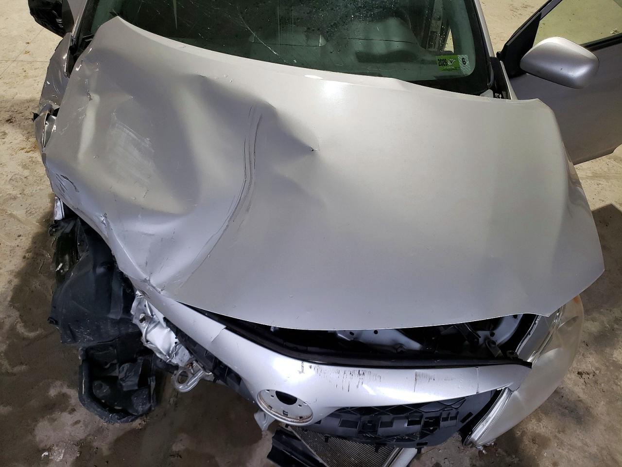 2013 TOYOTA COROLLA L photo 31