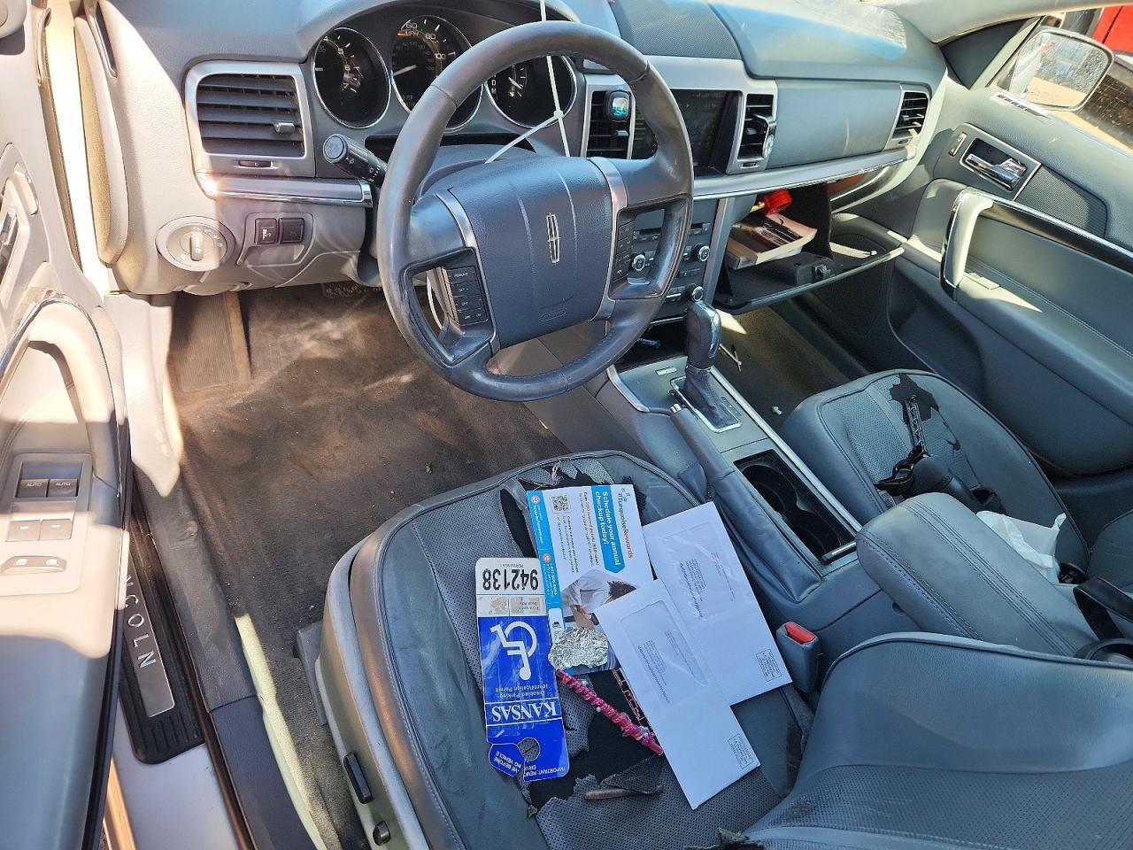2010 LINCOLN MKZ photo 15