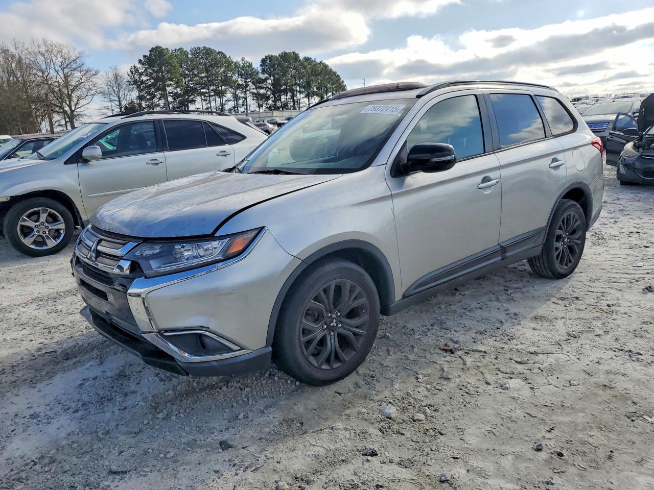 2018 MITSUBISHI OUTLANDER