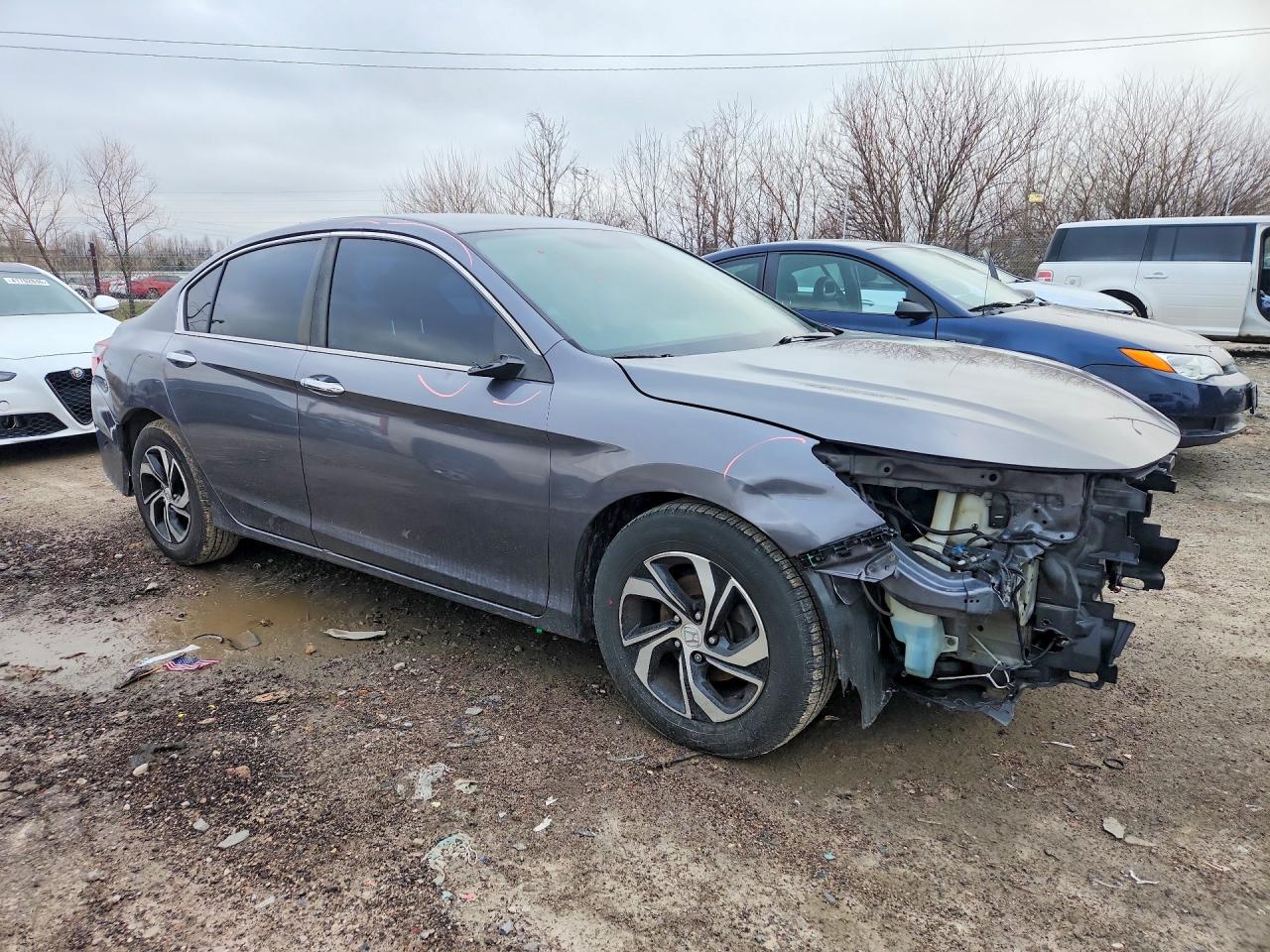 2017 HONDA ACCORD LX photo 4