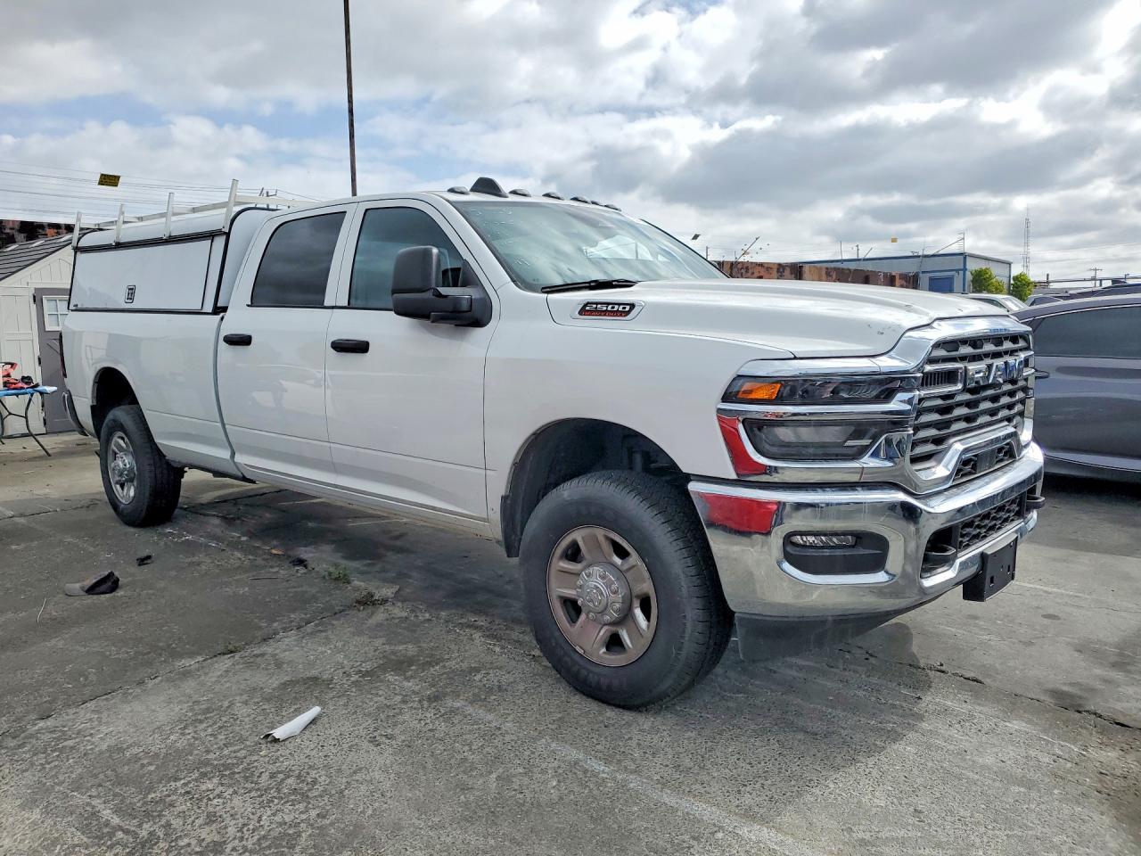 2025 RAM 2500 TRADESMAN photo 7