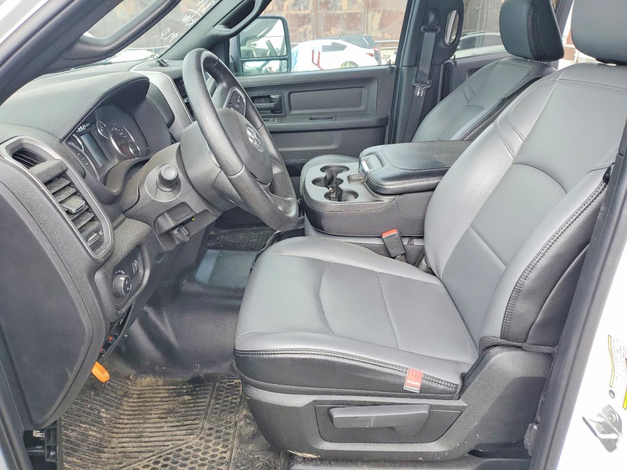 2025 RAM 2500 TRADESMAN photo 13