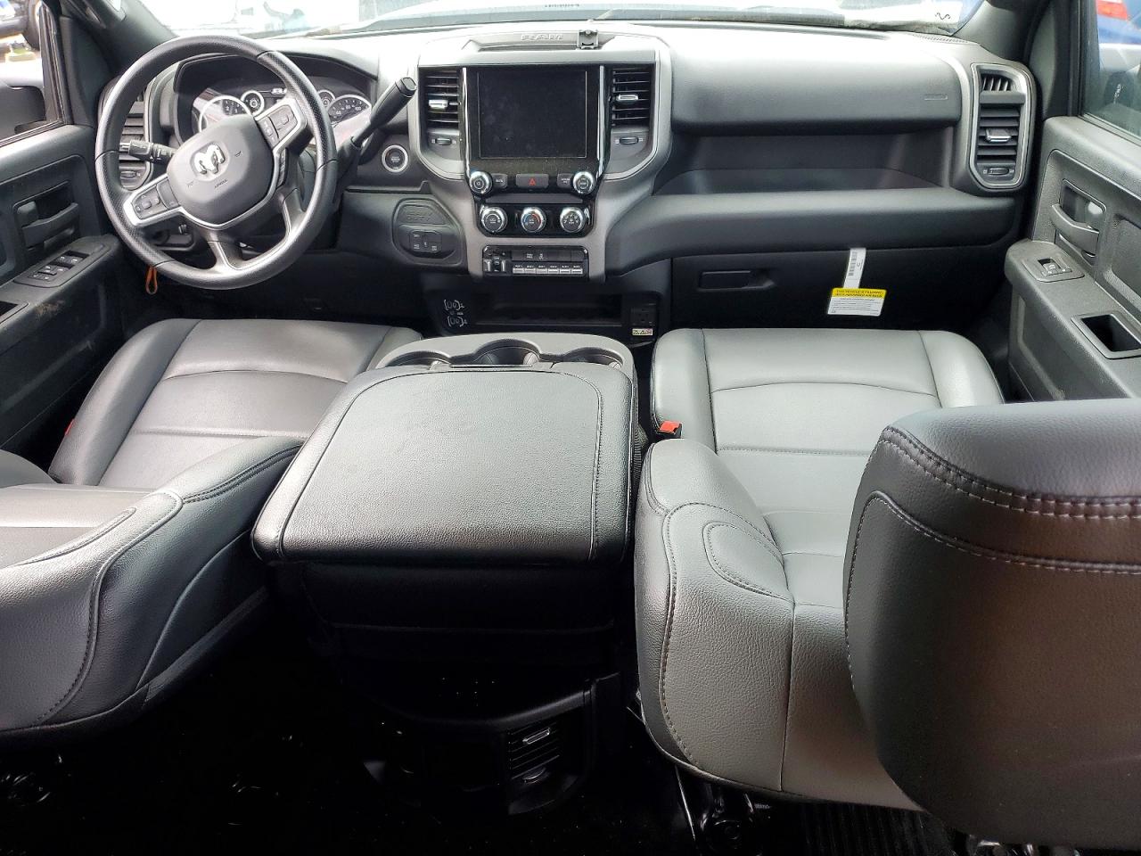 2025 RAM 2500 TRADESMAN photo 15