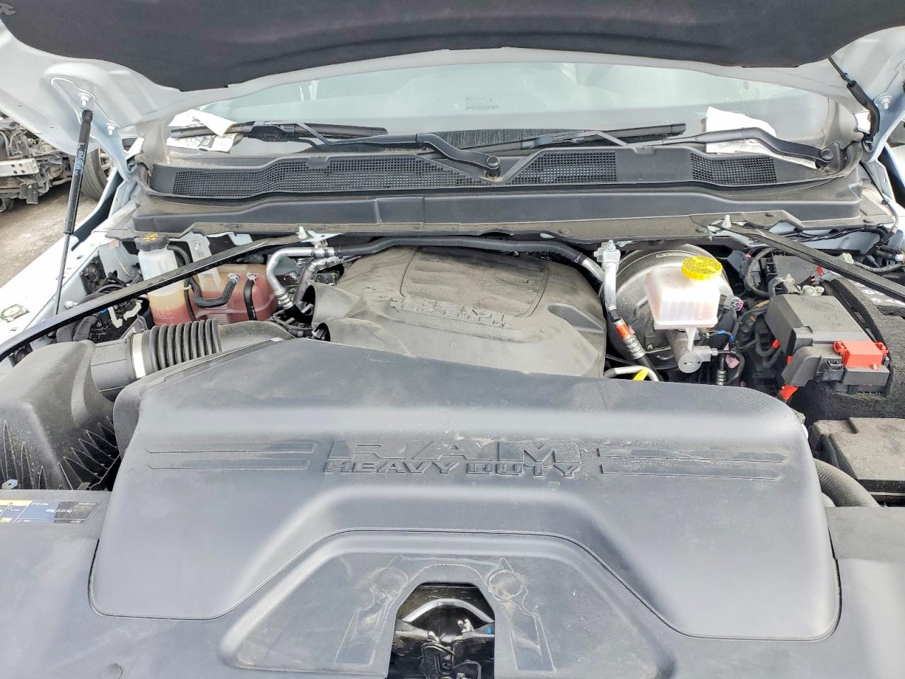 2025 RAM 2500 TRADESMAN photo 21