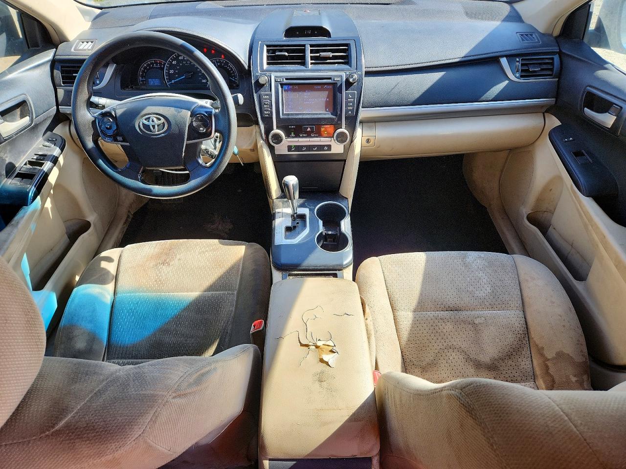 2013 TOYOTA CAMRY LE photo 15