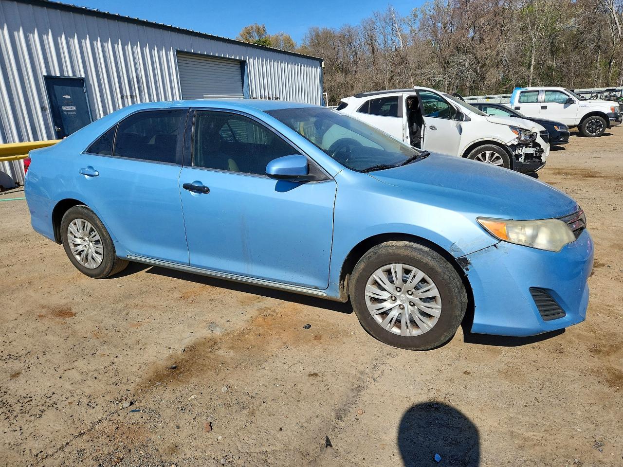 2013 TOYOTA CAMRY LE photo 7