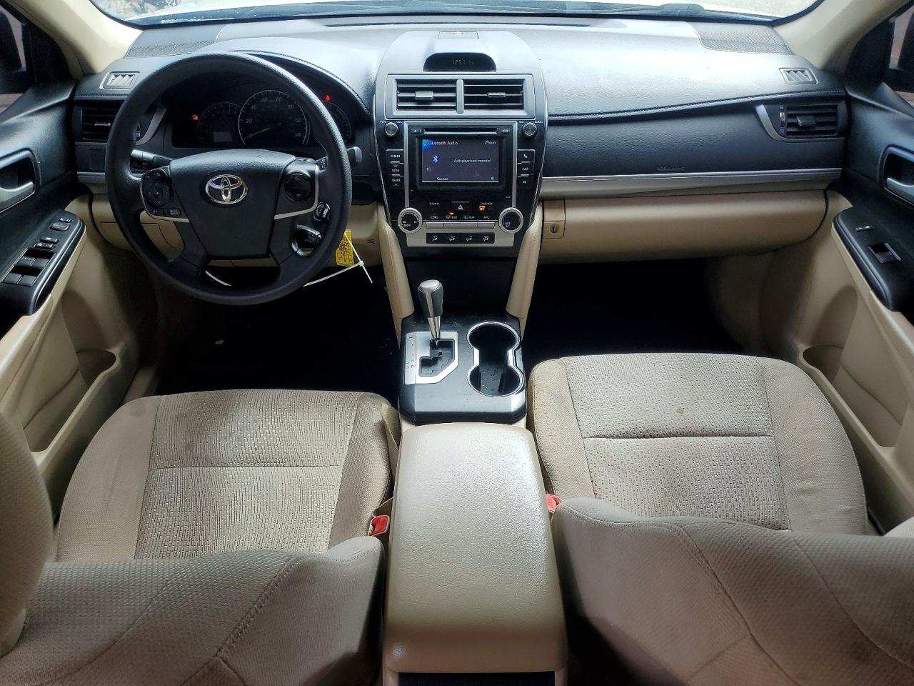 2013 TOYOTA CAMRY LE photo 15