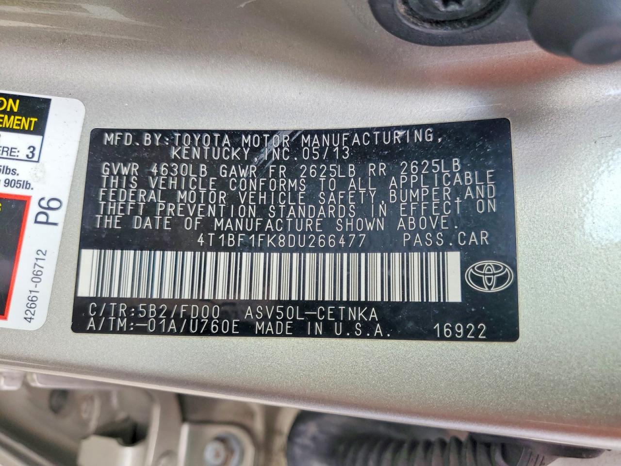 2013 TOYOTA CAMRY LE photo 25