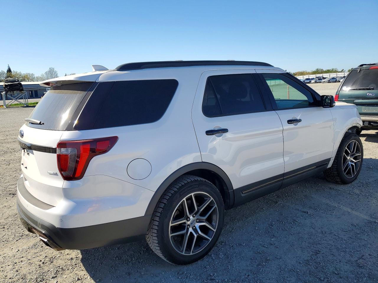 2017 FORD EXPLORER SPORT photo 5