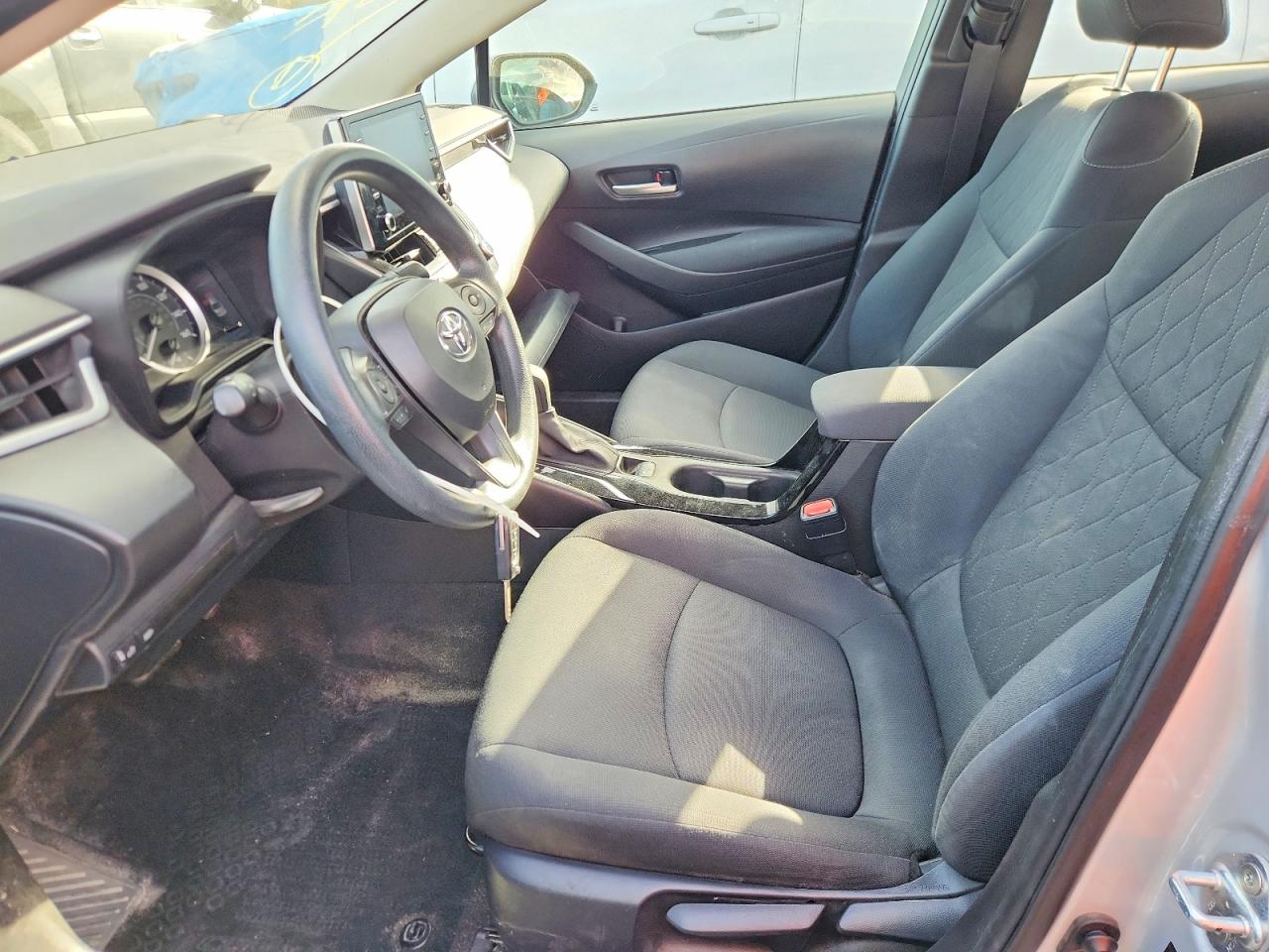 2021 TOYOTA COROLLA LE photo 7
