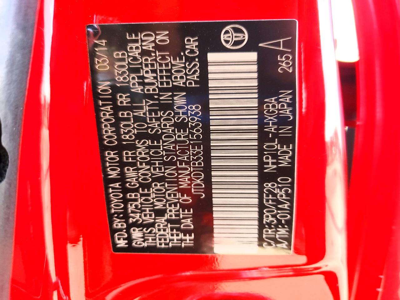 2014 TOYOTA PRIUS C THREE photo 12