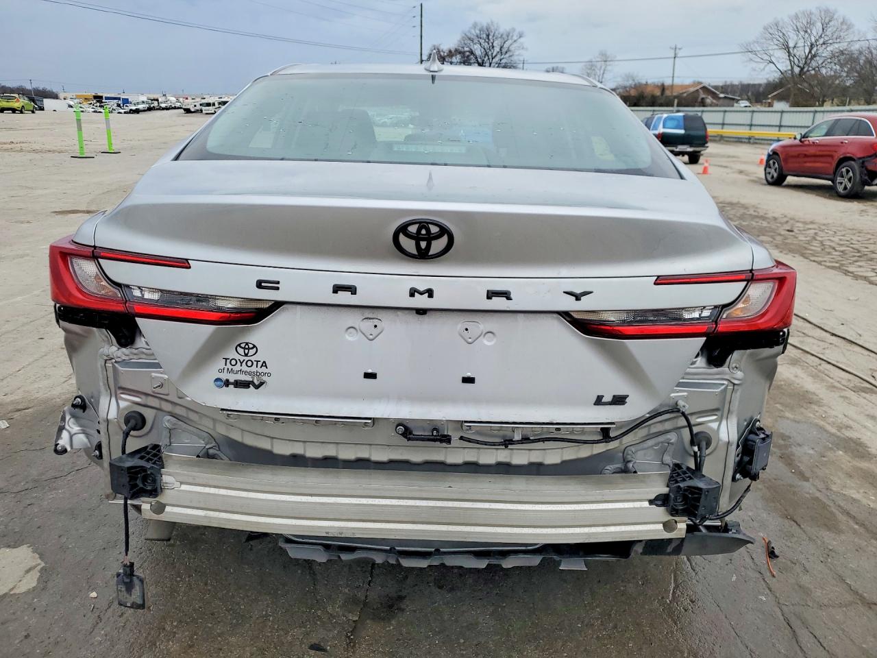 2025 TOYOTA CAMRY LE photo 11