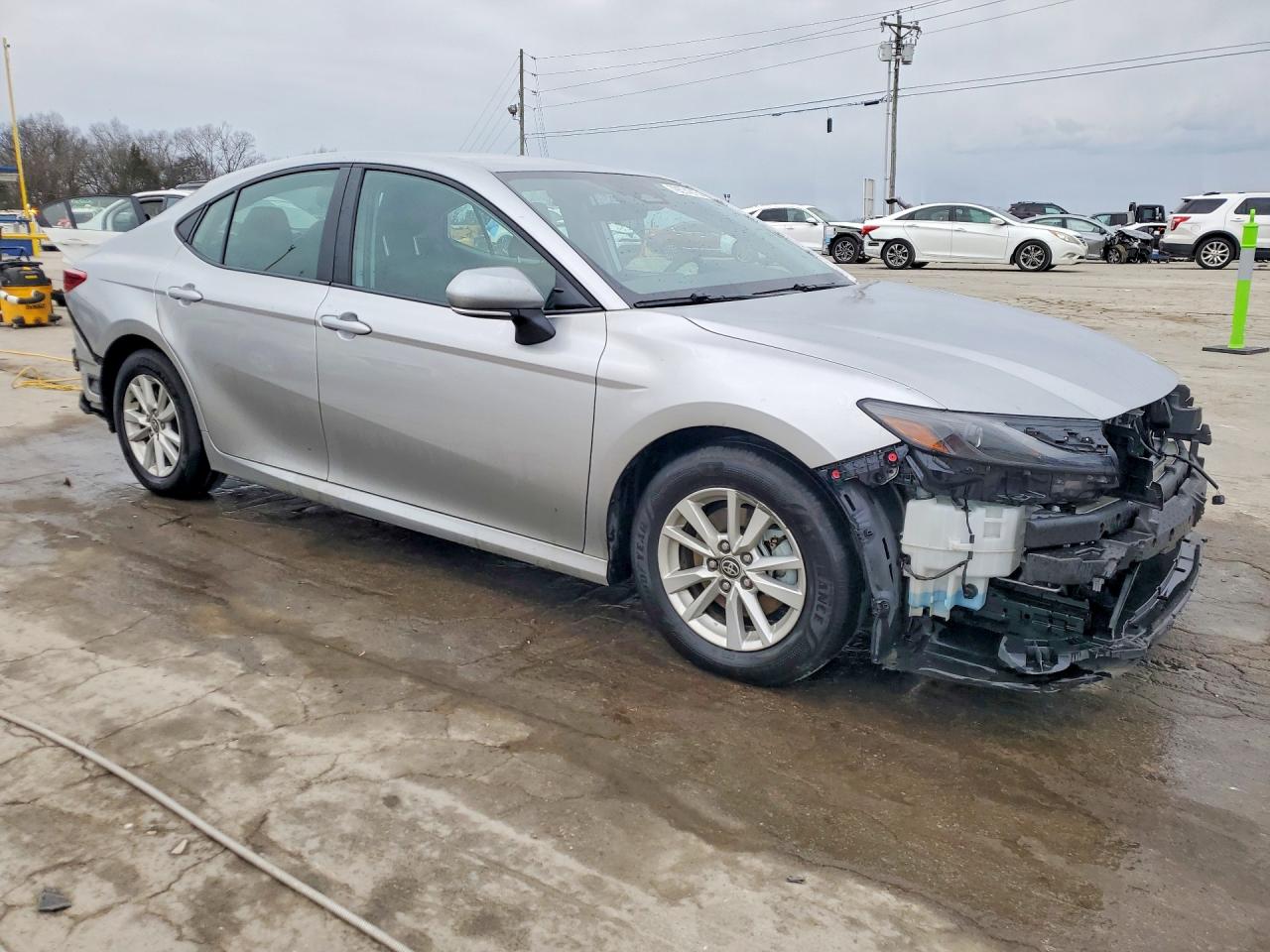 2025 TOYOTA CAMRY LE photo 7