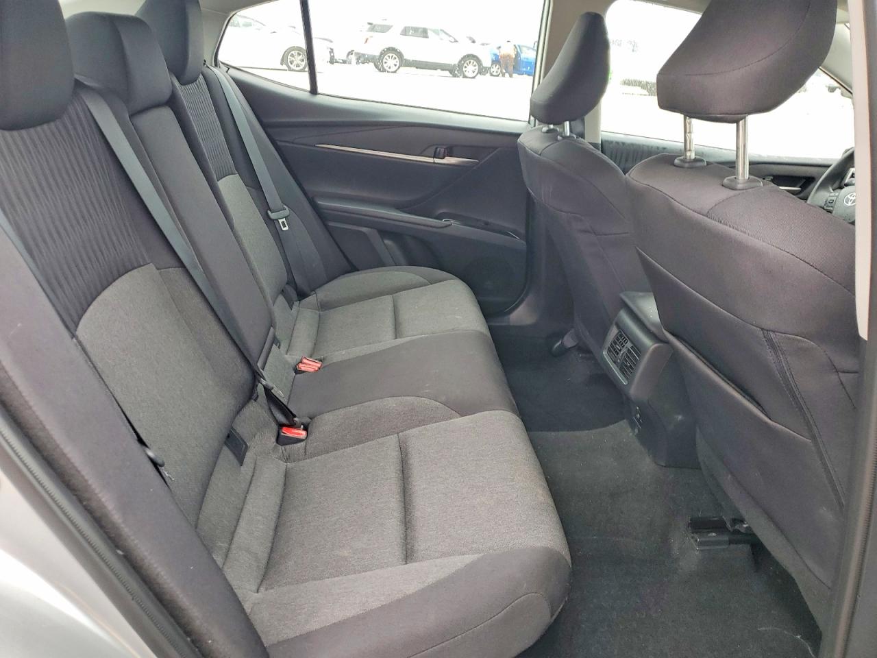 2025 TOYOTA CAMRY LE photo 19