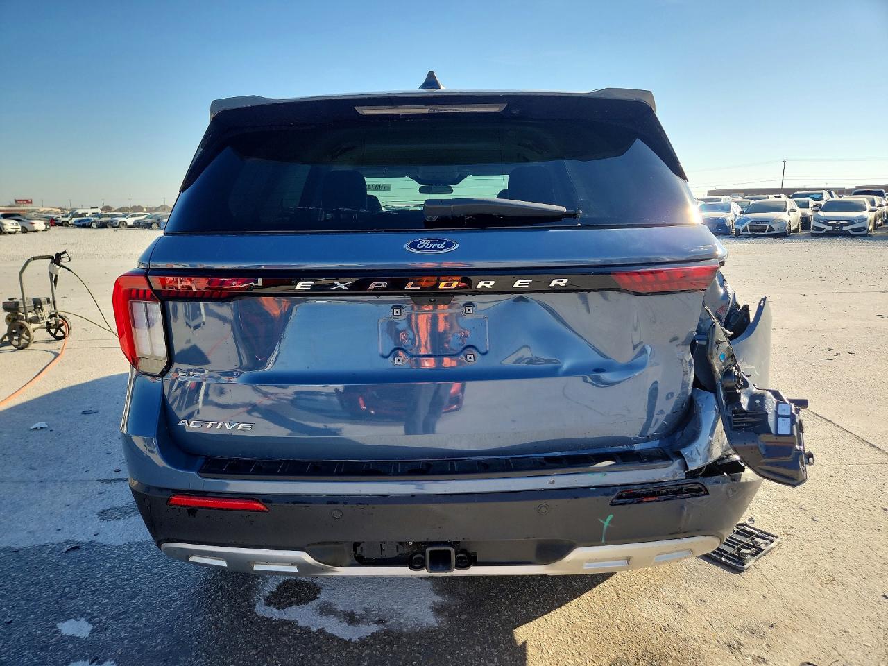 2025 FORD EXPLORER ACTIVE photo 11