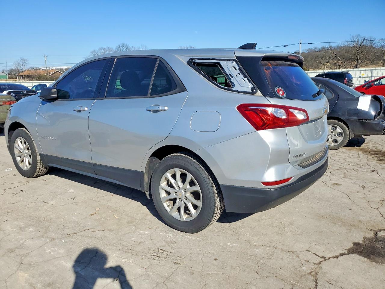 2019 CHEVROLET EQUINOX LS photo 4