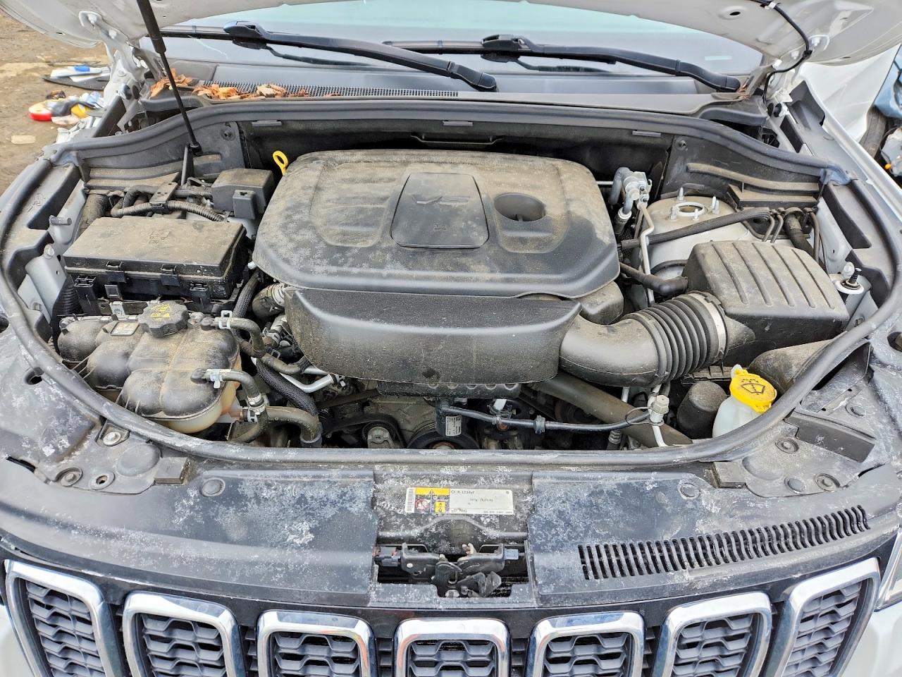 2019 JEEP GRAND CHEROKEE LIMITED photo 23