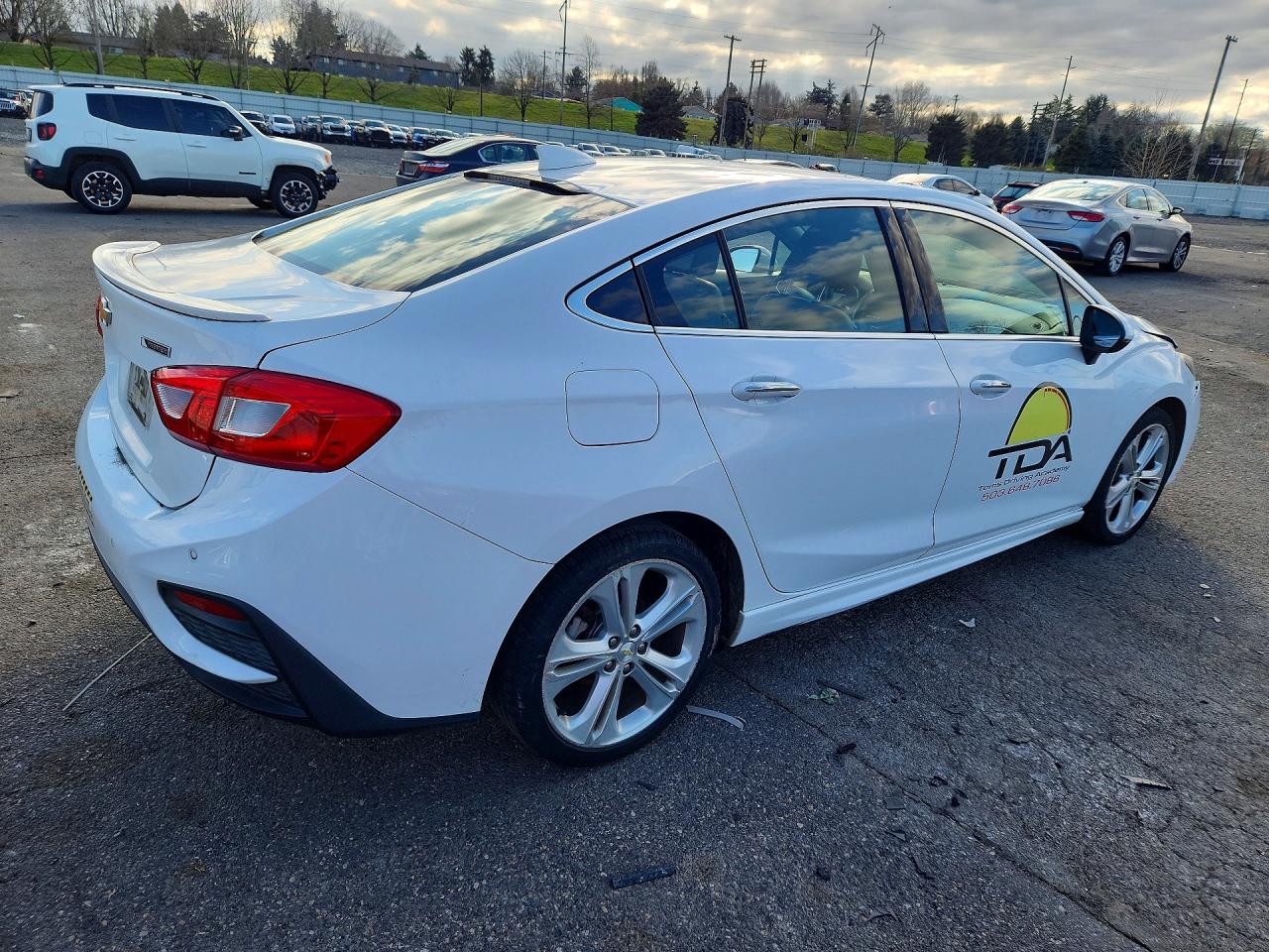 2017 CHEVROLET CRUZE PREMIER photo 5