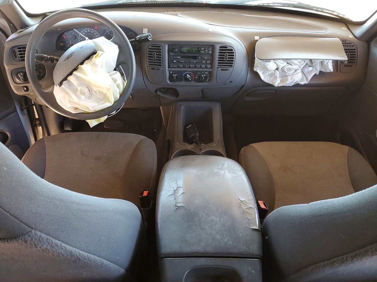 2001 FORD EXPEDITION XLT photo 8