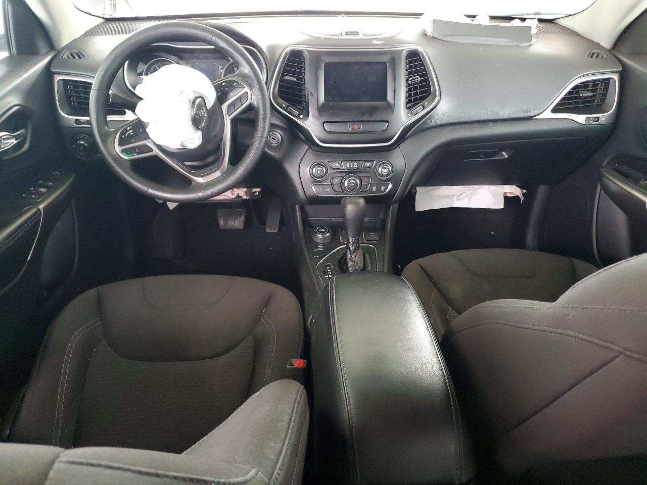 2019 JEEP CHEROKEE LATITUDE photo 22