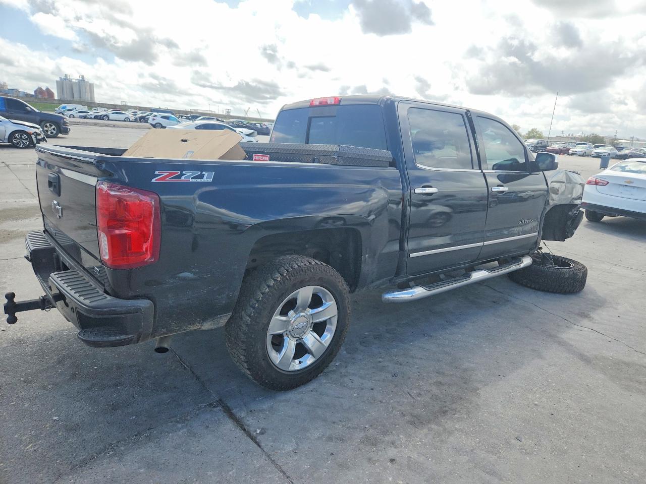 2016 CHEVROLET SILVERADO K1500 LTZ photo 5